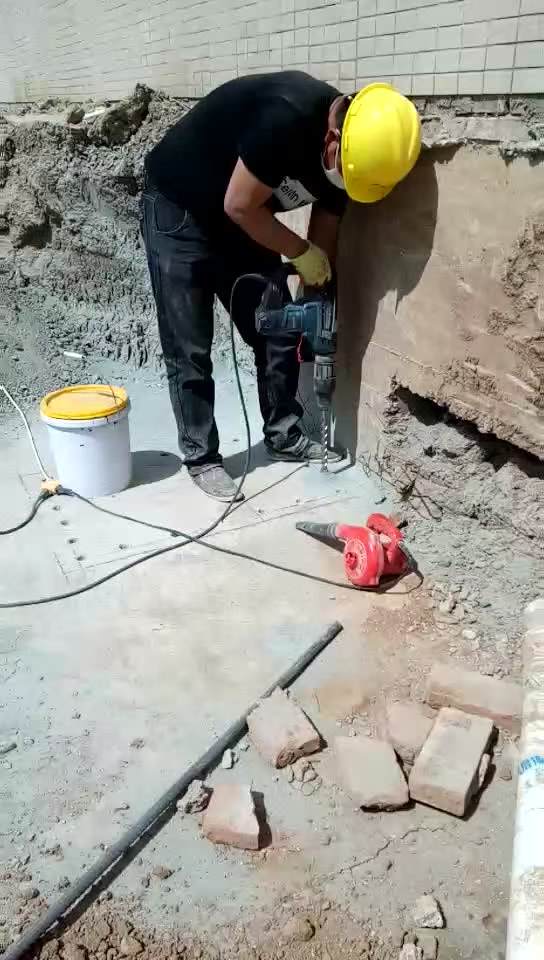 宜章新旧混凝土植筋连接加固